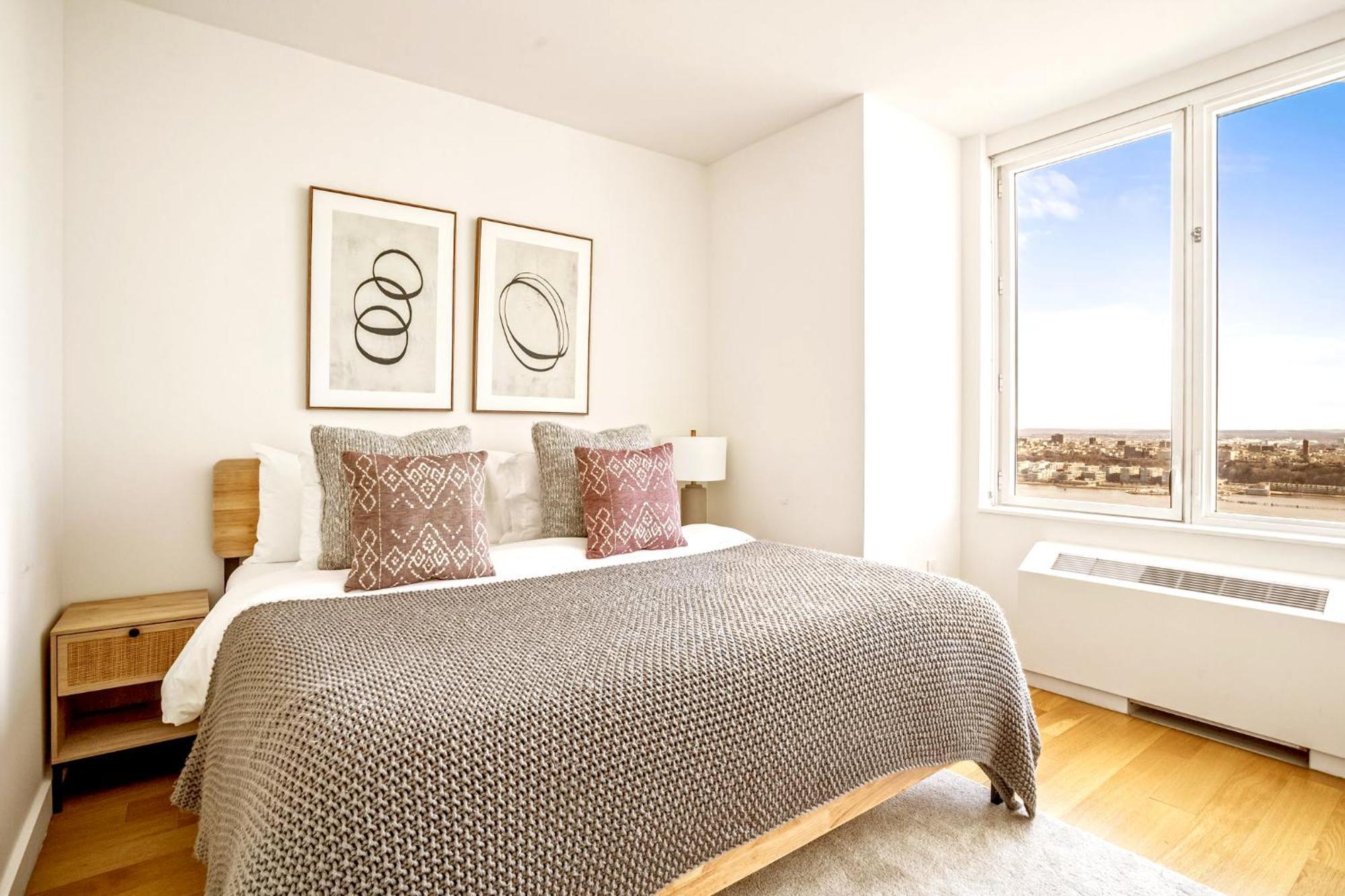 In The Clouds 2bd 2bath * New York